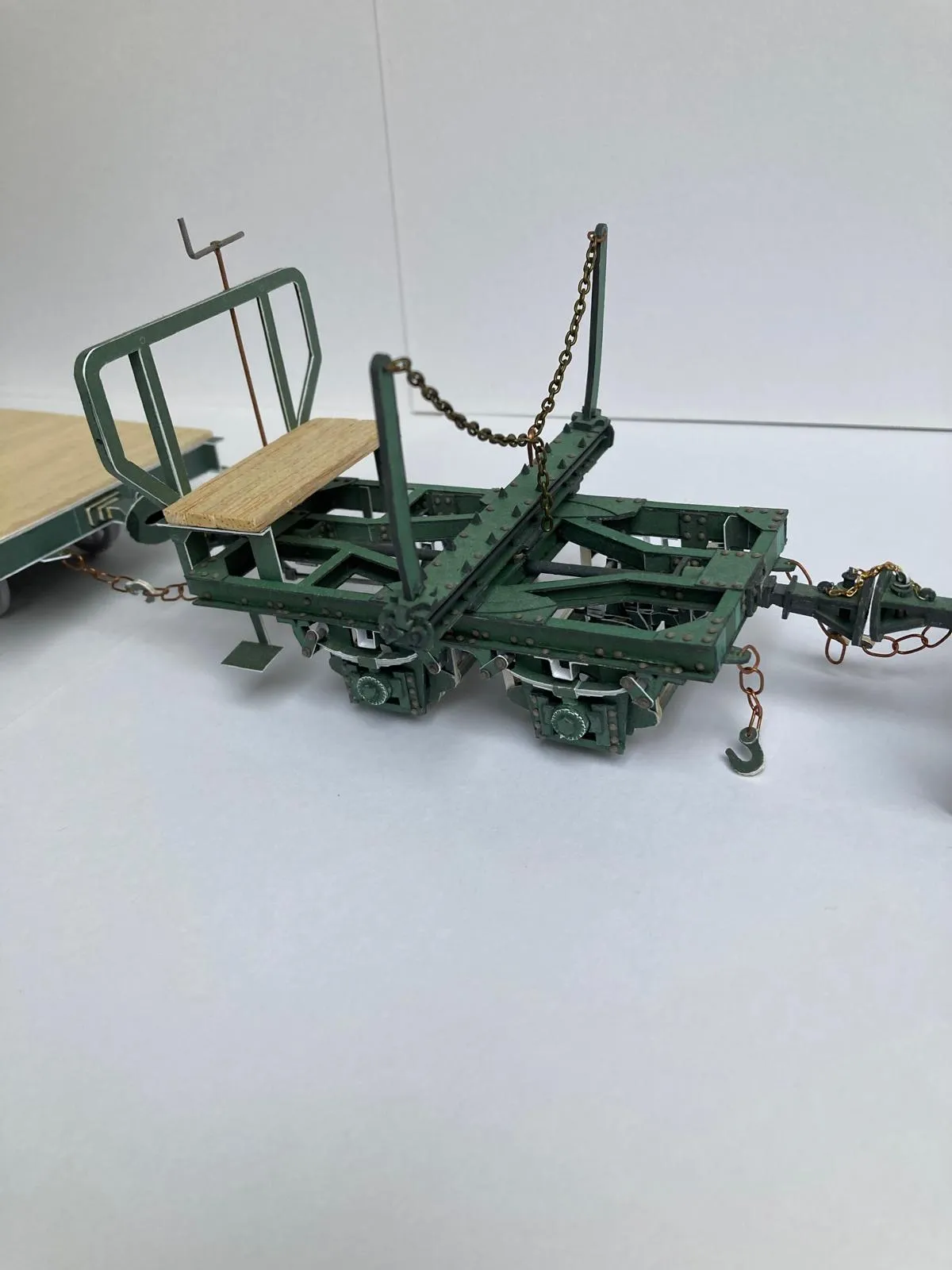 Opleny a klanicový vagón so žeriavom